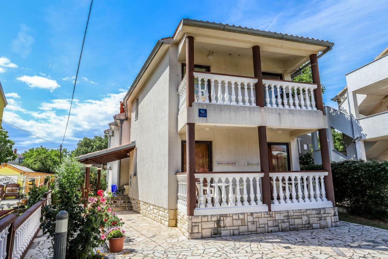Medulin Riviera Apartments Goran Bagian luar foto
